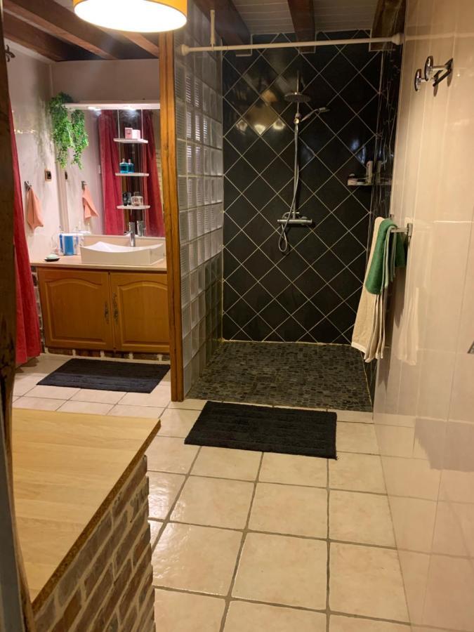 Chambre Salon Independant, Salle De Bain Wc Prives, Jardin Prive, Piscine Partagee Pres D'Un Lac Мениль-Сен-Пер Экстерьер фото